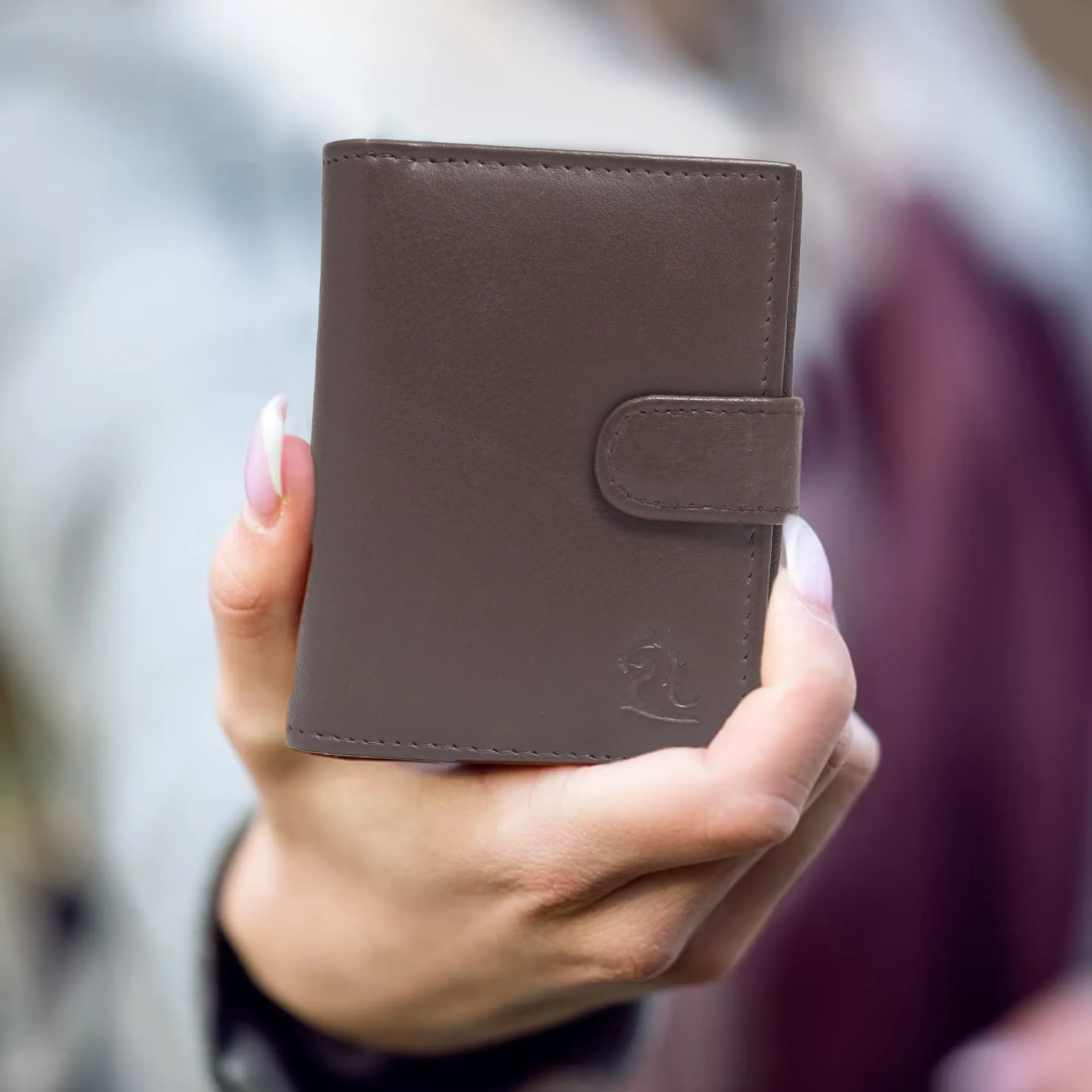 14044 Tan Leather Card Holder for Men and Women