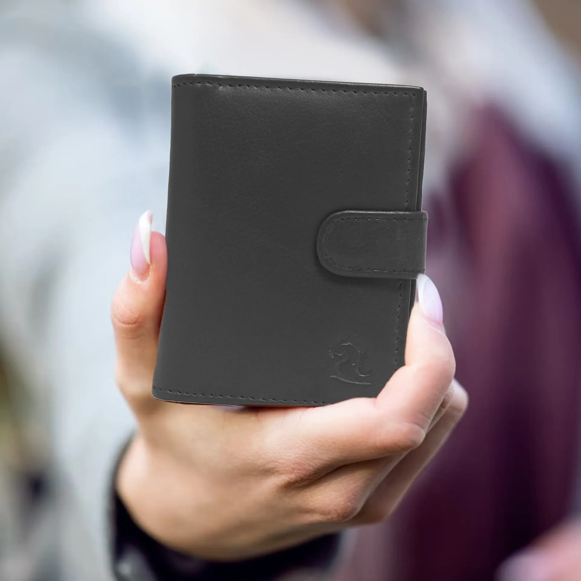 14044 Tan Leather Card Holder for Men and Women