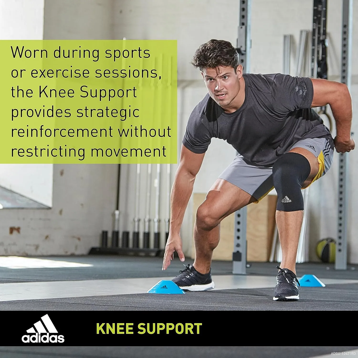 adidas Knee Support Sleeve - Knee Sleeve for Support, Training, and Competitions - Ergonomic Design, Elastic Nylon Blend - Durable and Breathable - For all Fitness Levels - Medium