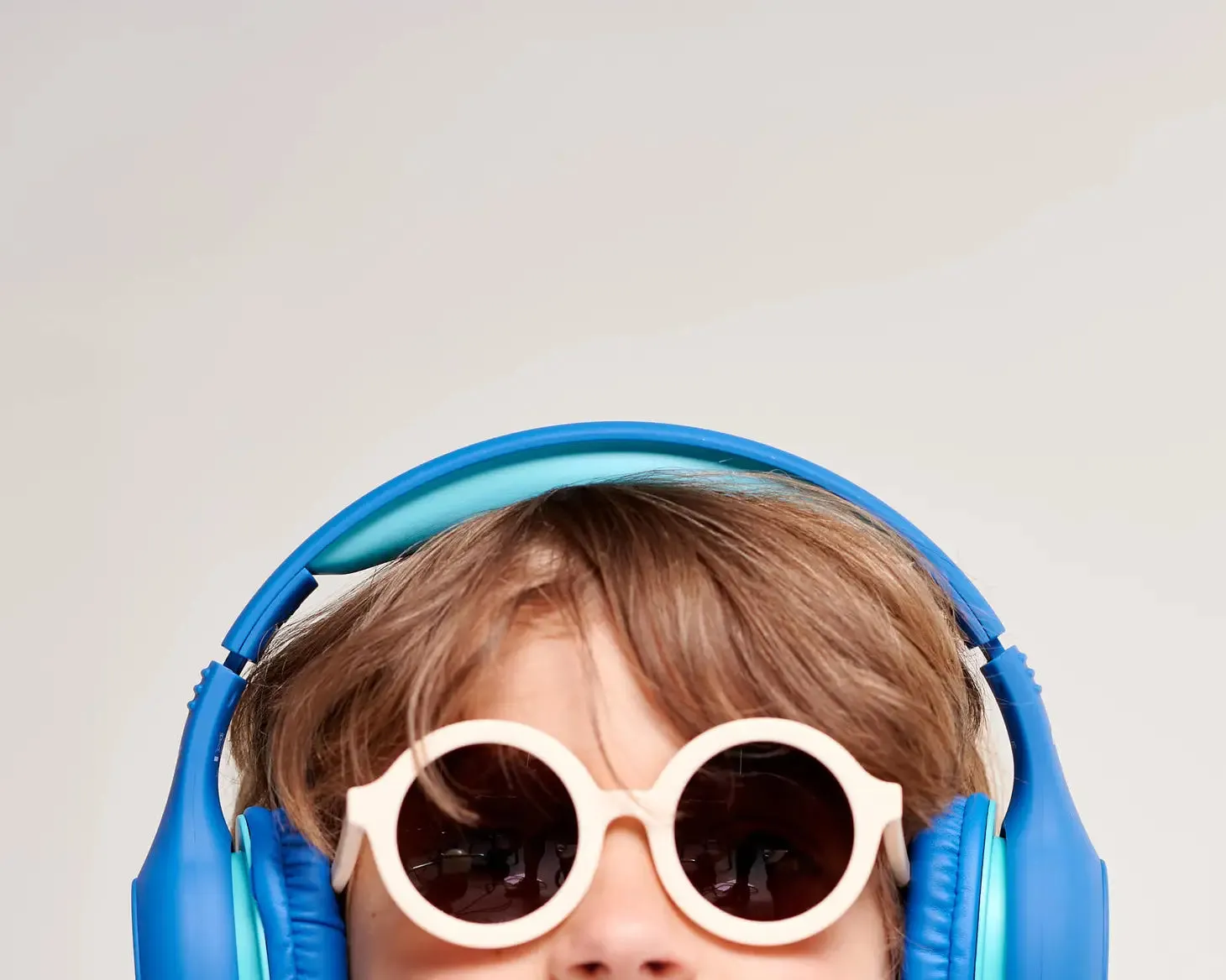 Euro Round Sweet Cream Sunglasses with Amber lens