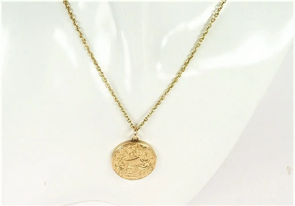 Fully Hallmarked 15 Carat Gold Locket Necklace 1908 Blanckensee & Son