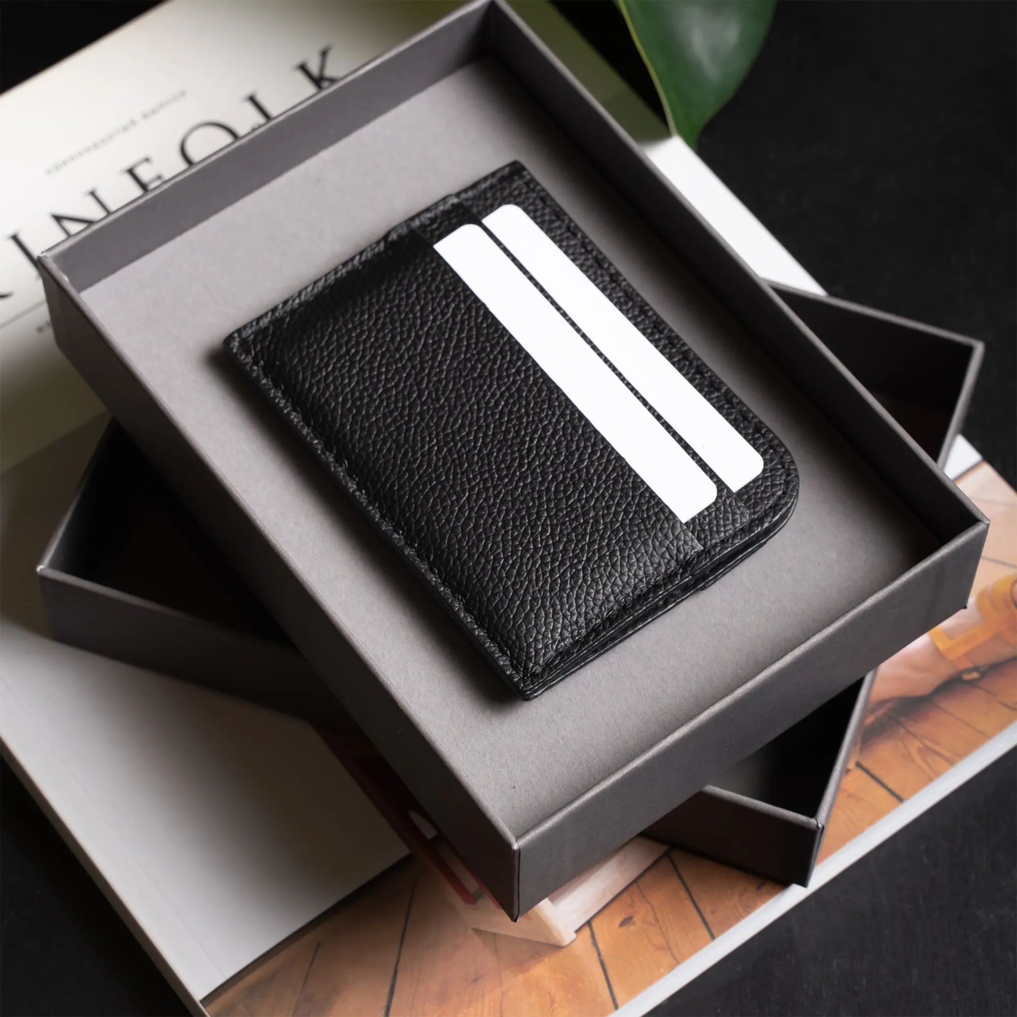 Horizontal Card Holder (Black)