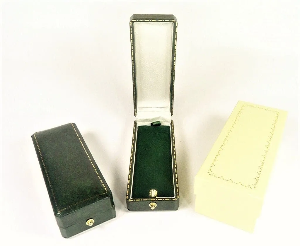 Solid Gold Fully Hallmarked Edwardian Locket Chester Assayed 1908 With Necklace